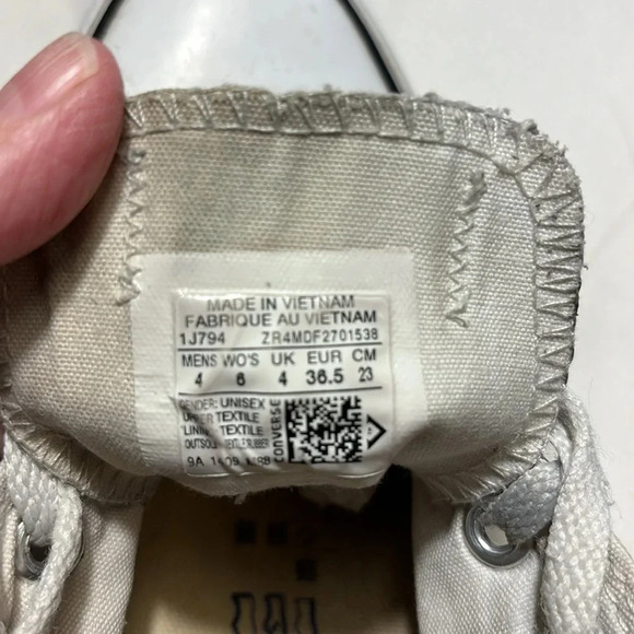 Converse Gray Lowtop Men’s 4, Women’s 6 - Picture 7 of 8